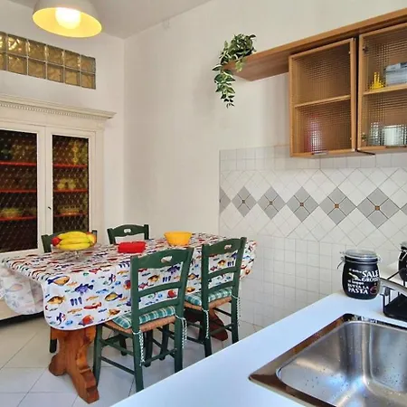Apartment Giotto Al Mare By Belcantovillas Viareggio
