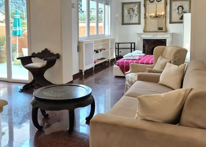 Giotto Al Mare By Belcantovillas Βιαρέτζιο